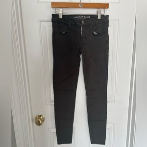 Women’s forest green American Eagle Jeggings